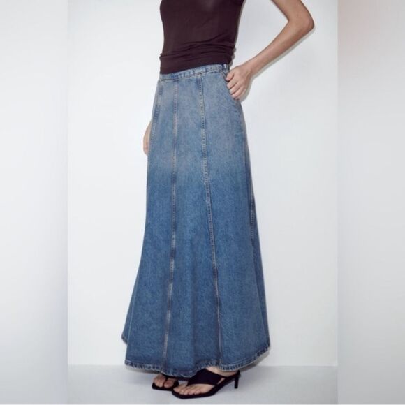 Zara Medium Wash Denim Maxi Skirt With Pockets Size Medium - Picture 4 of 8